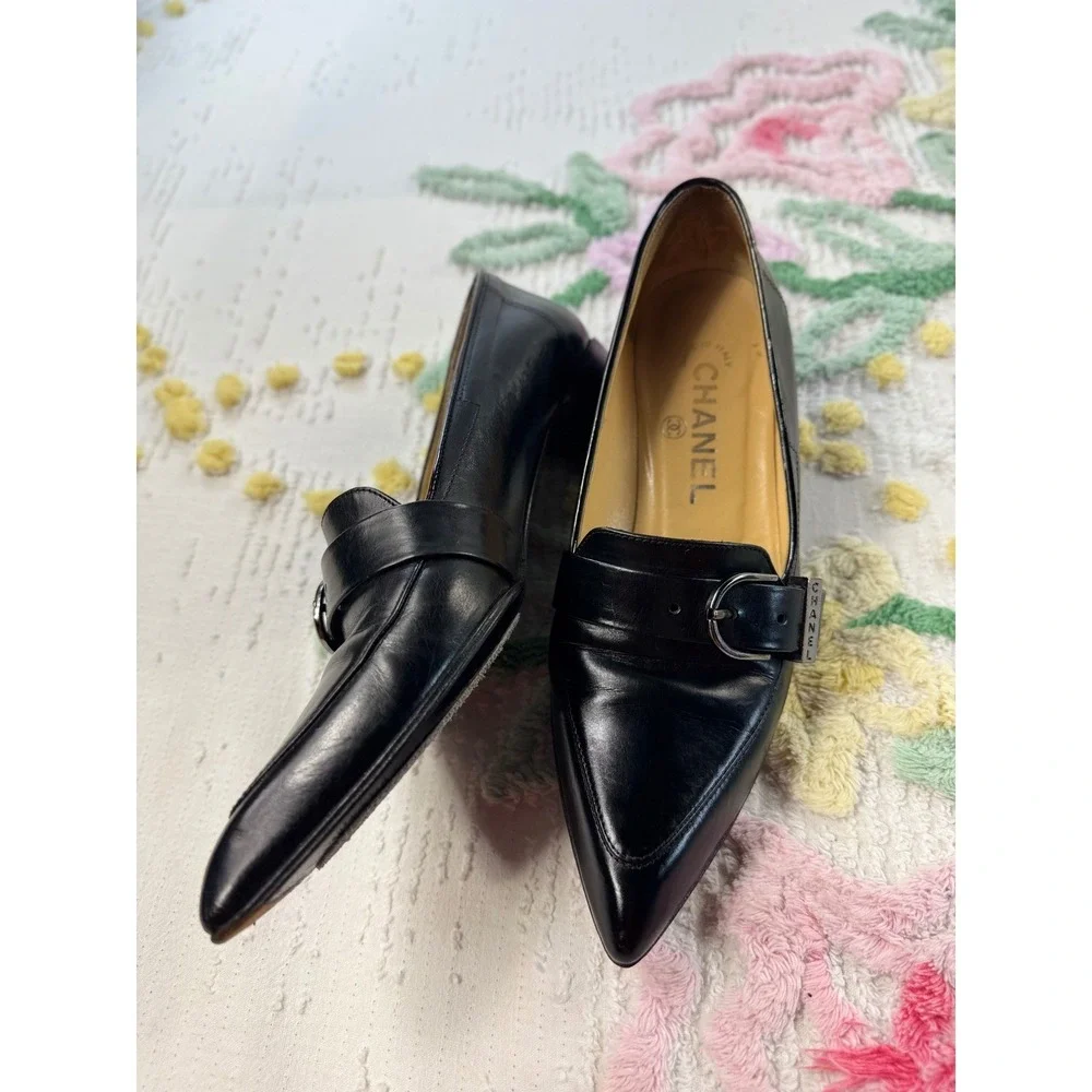 Chanel ‎ vintage Leather Pointed Toe Buckle Loafers Low Block Heel Italy 36 - Picture 3 of 10
